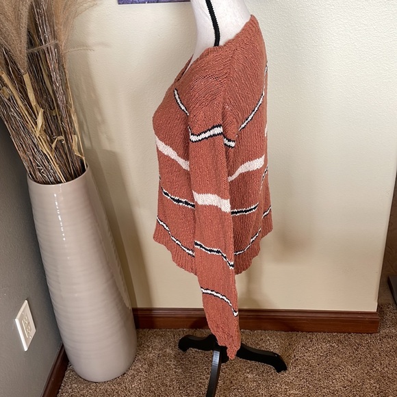 NWT’s Hem & Thread Textured Chunky V-Neck Stripe Sweater Rust & Cream Size L - Picture 7 of 12